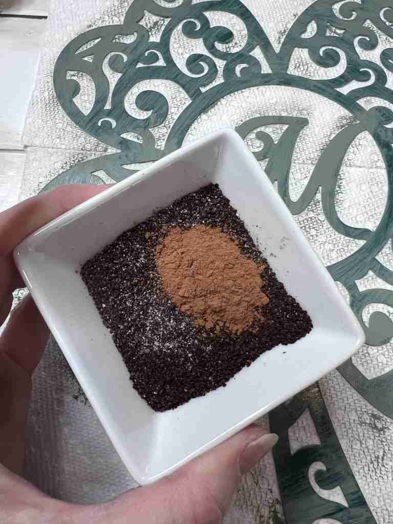 rusting mixture of coffee, sugar, and cinnamon