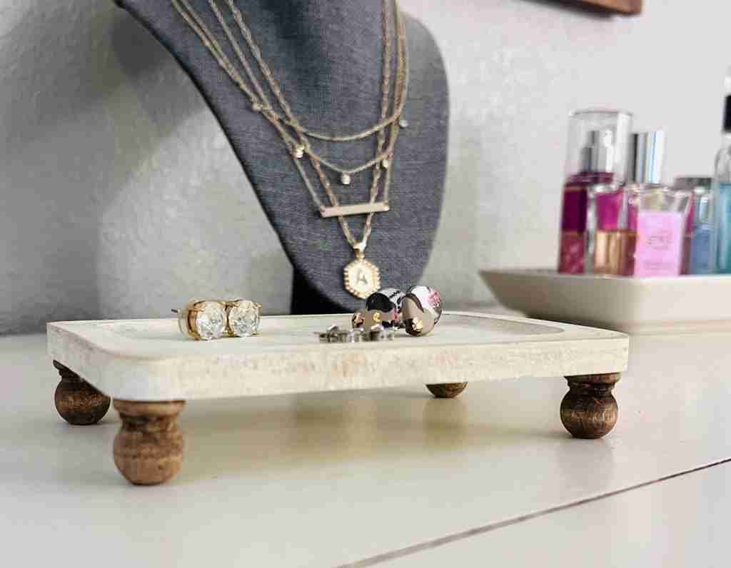 competed Dollar Tree jewelry tray