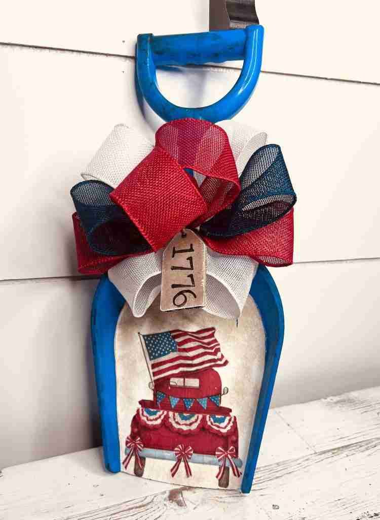 Dollar Tree Patriotic Plastic Shovel DIY 