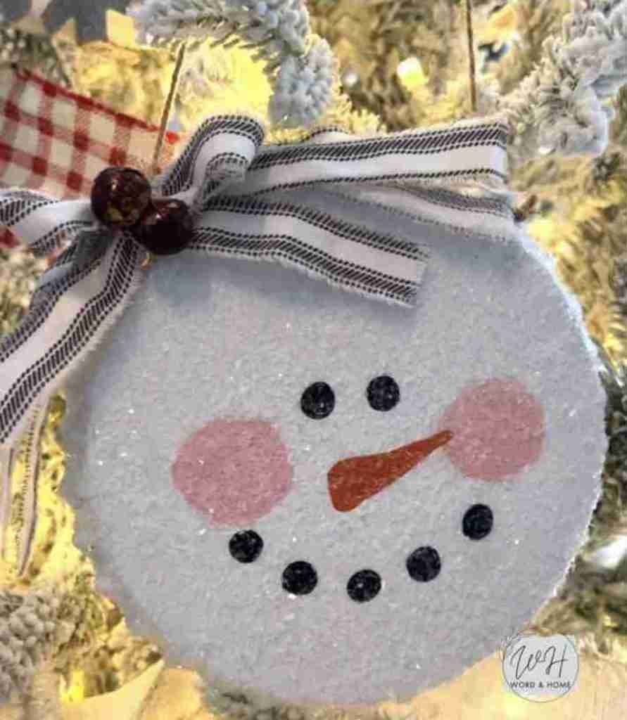 Dollar Tree bottle cap snowman